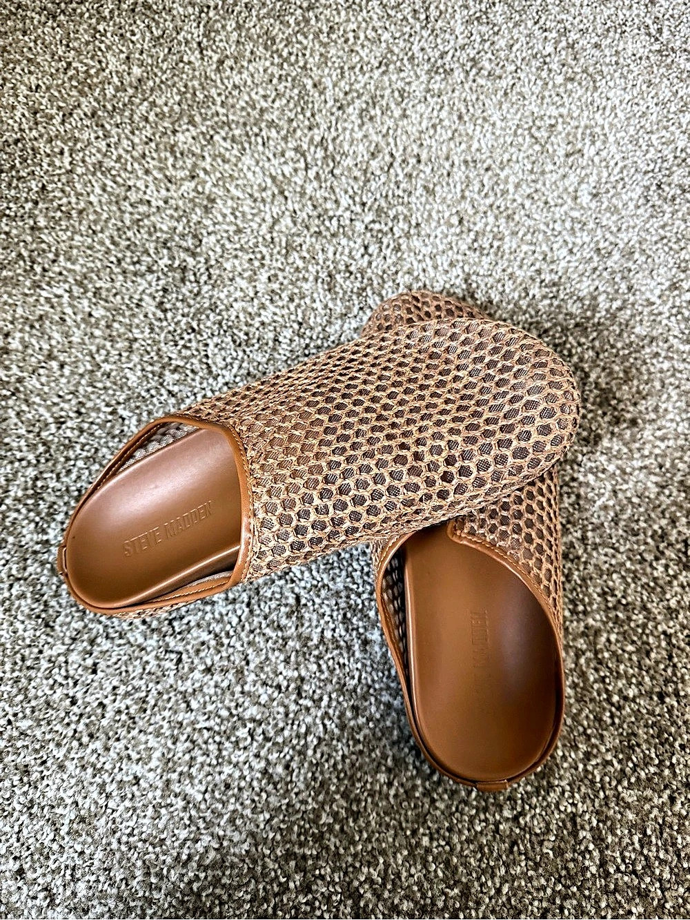 Steve Madden Mesh Clogs